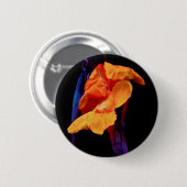 Canna Lilies auf Schwarz mit Blau Button (Vorne & Hinten)