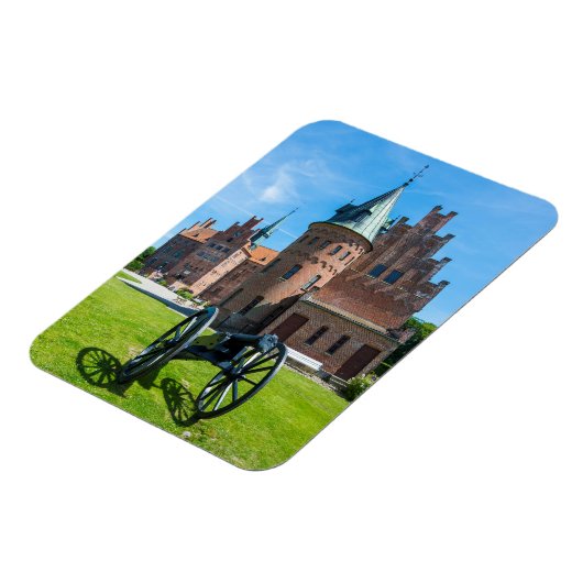 Cannon auf Castle Egeskov Magnet (Linke Seite)