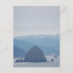 Cannon Beach Haystack im Nebel Postkarte