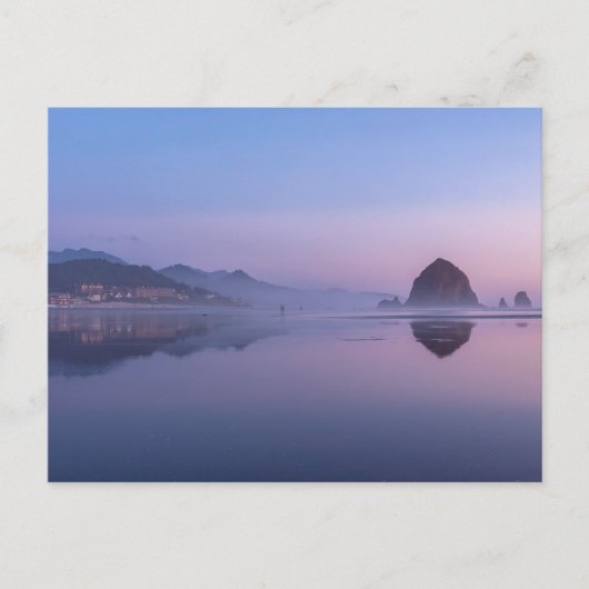 Cannon Beach in der Duskischen Landschaft Postkarte (Vorderseite)