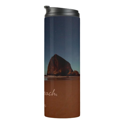 Cannon Beach Oregon Haystack Rock Thermosbecher (Nach rechts gedreht)