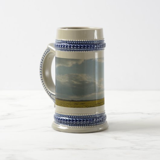 Canola Field & Cloudy Sky Gray / Blue 22 oz Stein Bierglas (Vorderseite Links)