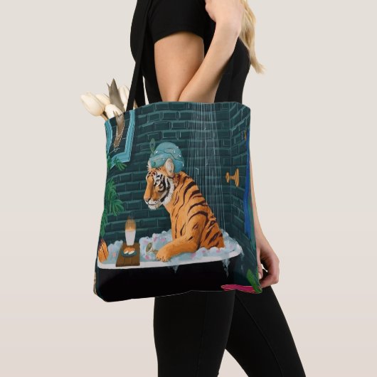 Canole Tiger in Bath Tasche (Von Nahem)