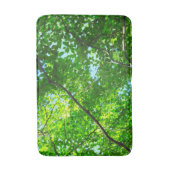 Canopy of Green, Leafy Branches with Blue Sky Badematte (Vorderseite Vertikal)