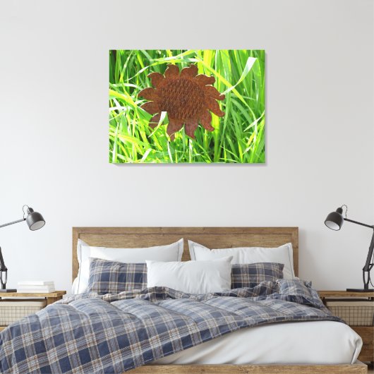 Canvas Print - Eisen Sonnenblume im Gras Leinwanddruck (Insitu (Schlafzimmer))