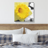 canvas with yellow narcissus leinwanddruck (Insitu (Schlafzimmer))
