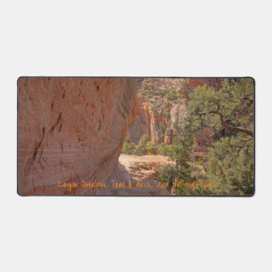 Canyon Overlook Trail w Arch, Utah Schreibtischunterlage