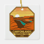 Canyonlands Nationalpark Sunset Retro Emblem Keramikornament (Vorderseite)