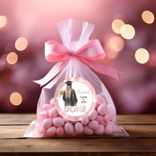 Cap and Gown | Pink Florals DONE Runder Aufkleber