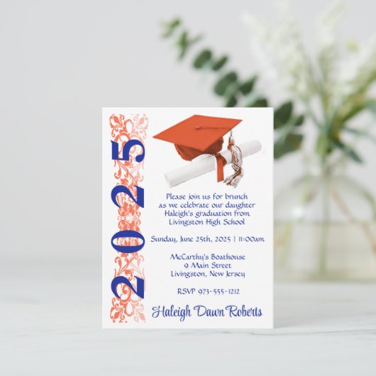 Cap & Diploma, Orange & Royal Blue Abschluss Einladung (Stehend Vorderseite)