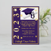 Cap, Diploma & Stars, Lila & Gold Abschluss Folieneinladung (Stehend vorne)