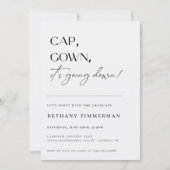 Cap Gown Es geht zur Absolventen-Party Einladung (Vorderseite)
