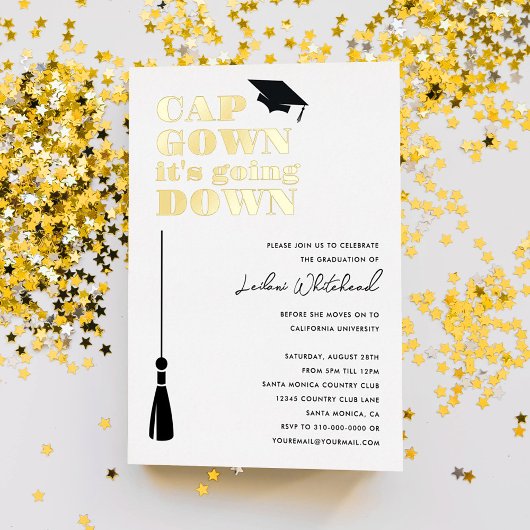 Cap Gown ist die Absolventen-Party Folieneinladung