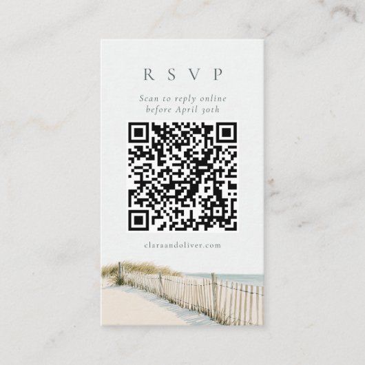 Cape Cod Golden Gras Serif QR Code RSVP Karte (Vorderseite)