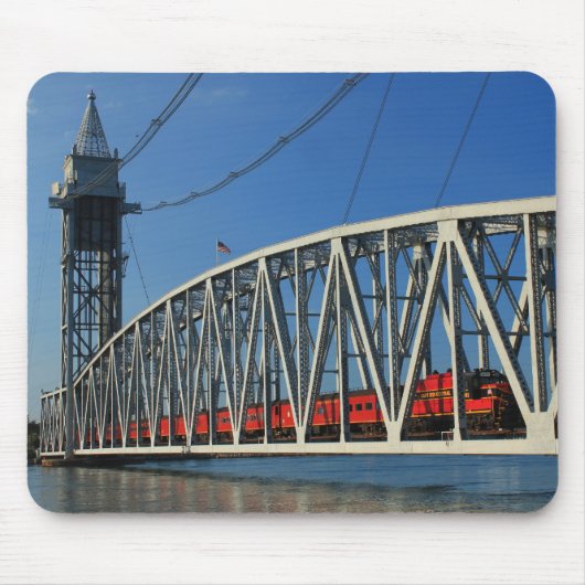 Cape Cod-Kanal-Eisenbahn-Brücken-Zug Mousepad (Vorne)