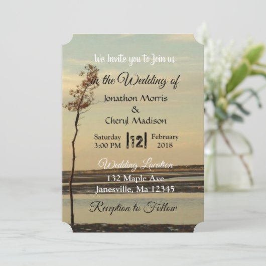 Cape Cod Lone Tree on Beach Wedding Einladungen (Stehend Vorderseite)