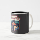 Cape Cod Rail Trail - Biker Zweifarbige Tasse (VorderseiteRechts)