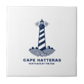 Cape Hatteras Lighthouse – Nautical Blue & White Fliese (Vorderseite)