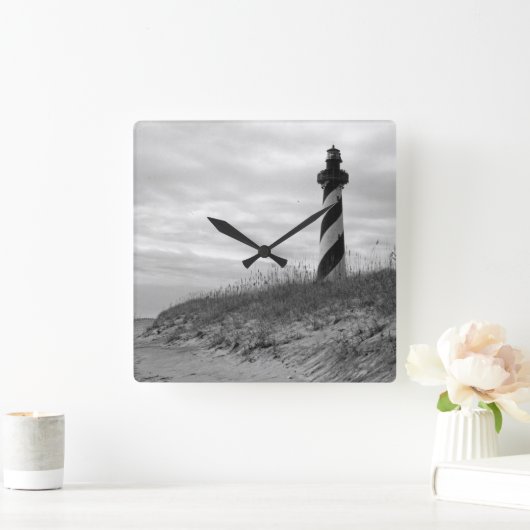 Cape Hatteras Lighthouse Quadratische Wanduhr (Zuhause)