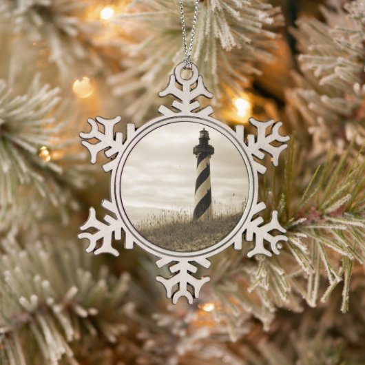 Cape Hatteras Lighthouse Schneeflocken Zinn-Ornament (Baum)