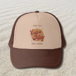 Cape May New Jersey Retro Vintages Party Truckerkappe<br><div class="desc">Das Vintage Design des Cape May New Jersey Retro mit einer Diskothek in hellbraunen,  rosa und hellblauen Tönen. Dieser schöne Cappie ist ein perfektes Geschenk,  Souvenir oder Mode-Artikel für Kap Mai NJ Stadtbewohner,  Besucher,  Touristen oder Fans.</div>
