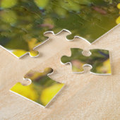Cape May Warbler Songbird mit blühendem Mahonia Puzzle (Seite)