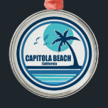 Capitola Beach California Palm Tree Birds Ornament Aus Metall<br><div class="desc">Das Capitola Beach liegt am nördlichen Ende der Monterey Bay und ist einer der besten Strände Kaliforniens,  der auch einen schönen (und farbenfrohen) Badestrand got.</div>
