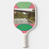 Capitola Szenen mit Ufer und Brücke Pickleball Schläger (Vorderseite)