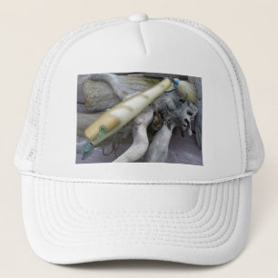 Cap'n Bill Gold Swimmer Vintag Lure Hat Truckerkappe