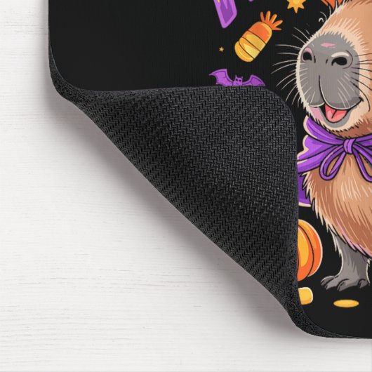 Cappy Halloween Capybara Witch  Mousepad (Ecke)