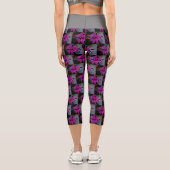 Capri Leggings mit Lila Bromeliden (Rückseite)