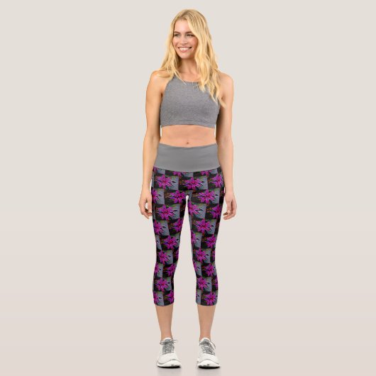 Capri Leggings mit Lila Bromeliden (Vorderseite)