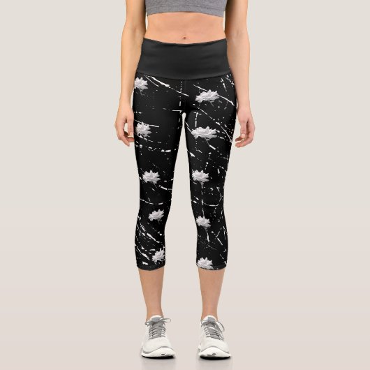 Capri Leggings Schwarz-weiße Rose und Kratzer (Vorderseite)