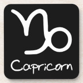 Capricorn Zodiac-Zeichen auf schwarzem Hintergrund Getränkeuntersetzer (Vorderseite)