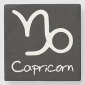 Capricorn Zodiac-Zeichen auf schwarzem Hintergrund Steinuntersetzer (Vorderseite)