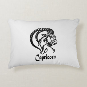 Capricorn Zodiac Zeichen und Symbol Silber Dekokissen
