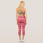 Capris, ein trendiger, vielfarbiger Stoffmuster Capri Leggings (Rückseite)