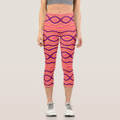 Capris, ein trendiger, vielfarbiger Stoffmuster Capri Leggings (Vorderseite)