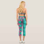 Capris, ein trendiger, vielfarbiger Stoffmuster Capri Leggings (Rückseite)