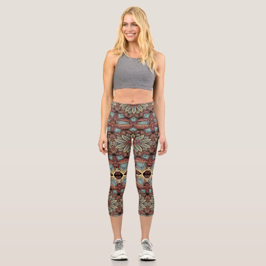 Capris, ein trendiger, vielfarbiger Stoffmuster Capri Leggings (Vorderseite)