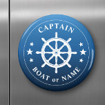 Captain Ihr Boot Name Schiff Wheels Helm Blue Fade Magnet<br><div class="desc">Stilvoll runder Kühlschrank-Magnet mit Kapitän oder anderem Titel,  Ihr personalisierter Bootsname oder ein beliebter Text und ein individuelles Schiffrad - Helm in Weiß auf Meeresblau oder wählen Sie Hintergrundfarben,  um Ihre Einrichtung. Macht ein großartiges,  einzigartiges Geschenk.</div>