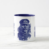Captain John Smith, HMS Titanic Tasse (Zentrum)