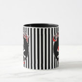 Captain Mama Tasse (Zentrum)