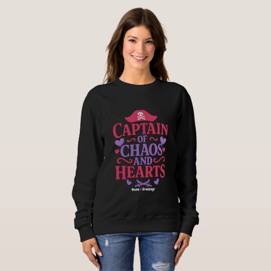 Captain of Chaos and Hearts Pirate Graphic Sweatshirt (Vorne ganz)
