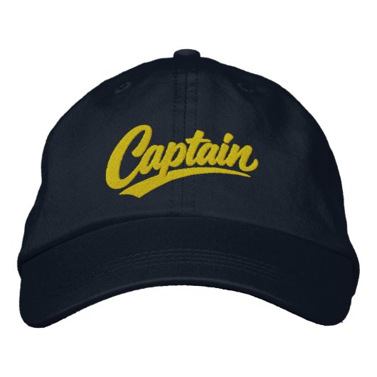 Captain Simple Bold Typography Style Bestickte Baseballkappe (Vorderseite)