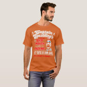 Captain Spaulding Fried Chicken und Benzin Hoodi T-Shirt (Vorne ganz)