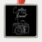 Capture Moment Kamera Fotograf. Ornament Aus Metall (Vorne)