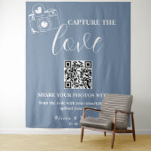 Capture the Liebe Dusty Blue QR Wedding Backdrop Wandteppich (Beispiel)