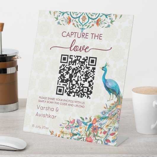 Capture the Liebe Foto Sharing qr Pfau Sockelschild (In Situ)