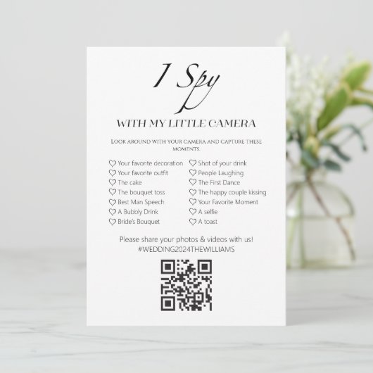Capture the Liebe I Spy Wedding with QR Game Card Einladung (Stehend Vorderseite)
